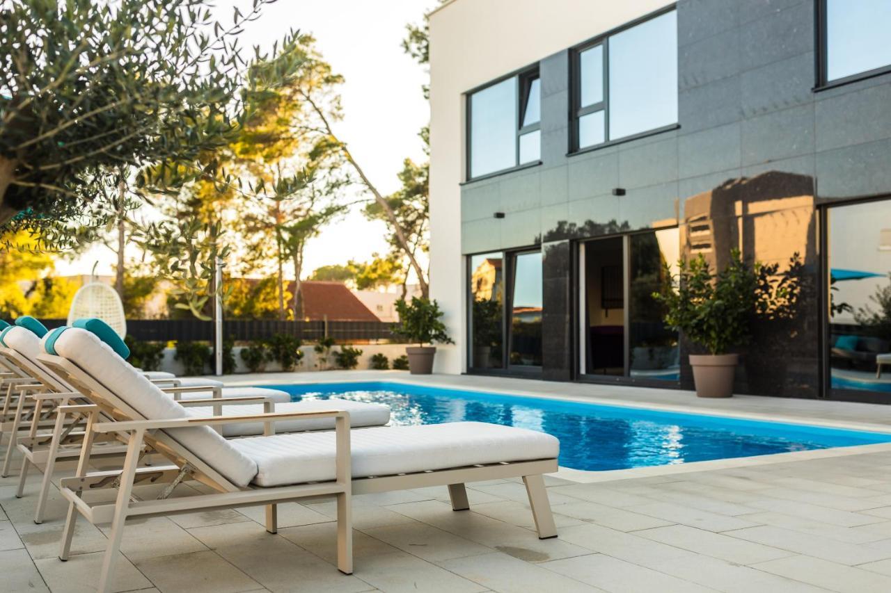 Olive Tree Mansion Apartment Vir Bagian luar foto