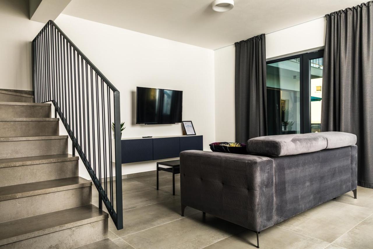 Olive Tree Mansion Apartment Vir Bagian luar foto