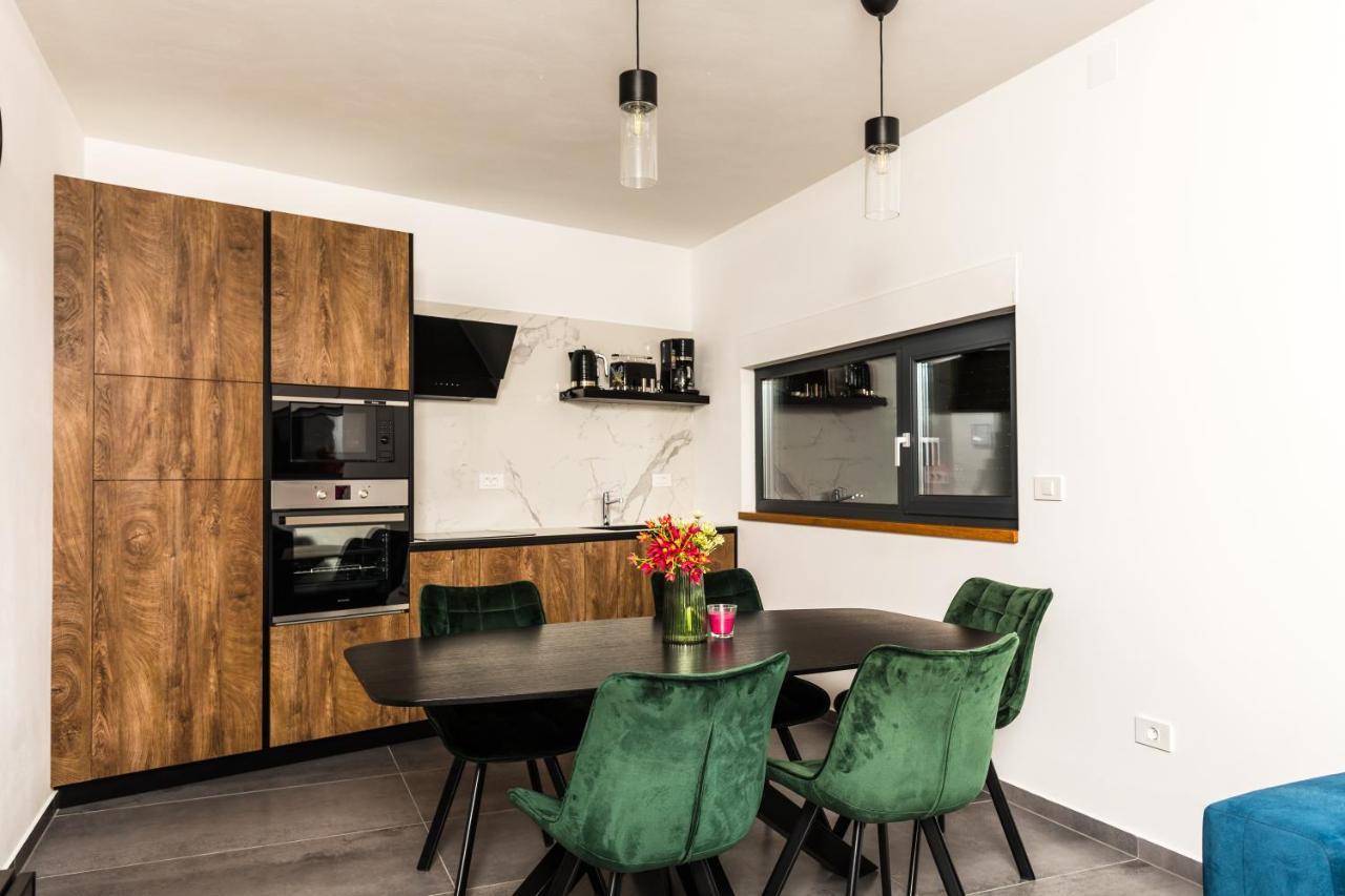 Olive Tree Mansion Apartment Vir Bagian luar foto