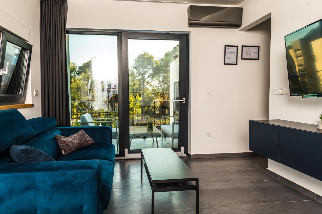 Olive Tree Mansion Apartment Vir Bagian luar foto